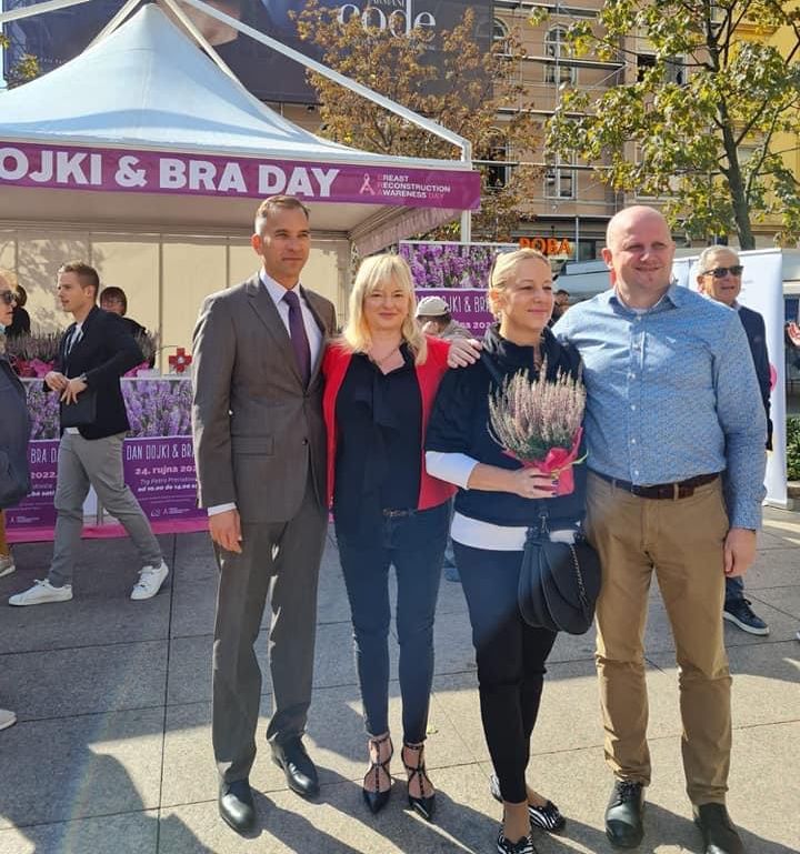 Dan dojki & Bra day